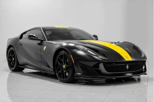 2019 Ferrari 812 Superfast Base