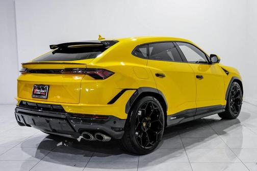2024 Lamborghini Urus Performante