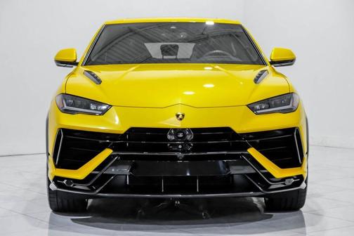2024 Lamborghini Urus Performante