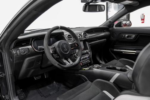 2021 Ford Shelby GT500 Base