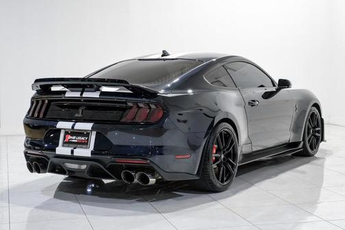 2021 Ford Shelby GT500 Base
