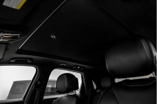 2022 Porsche Cayenne Base