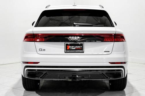2021 Audi Q8 55 Premium Plus