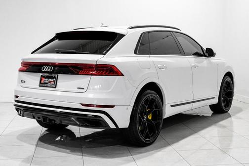 2021 Audi Q8 55 Premium Plus