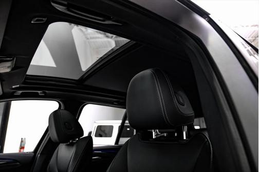 2023 BMW X3 M40i