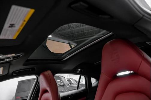 2022 Porsche Panamera 4S