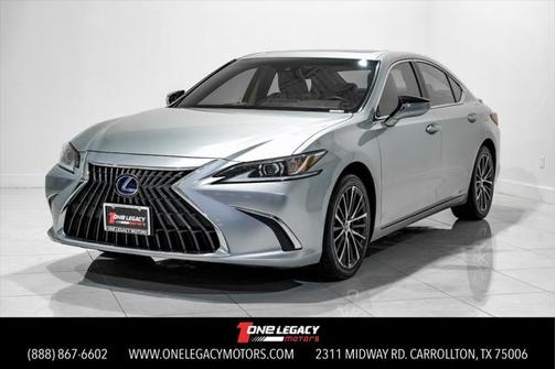 2022 Lexus ES 300h Base