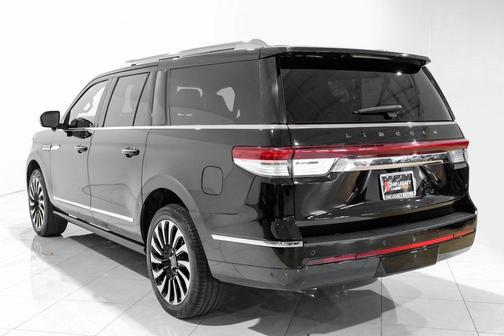 2022 Lincoln Navigator Black Label