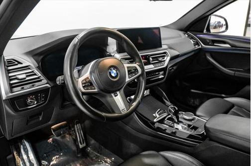 2022 BMW X4 xDrive30i