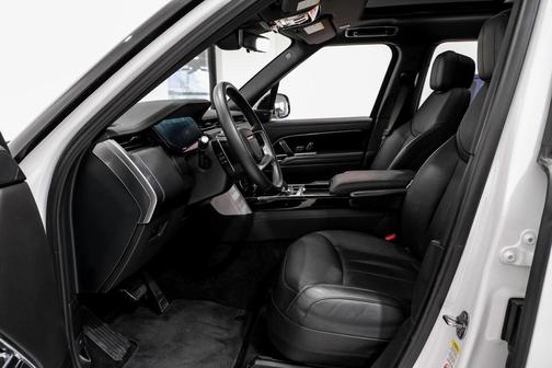 2023 Land Rover Range Rover P530 SE