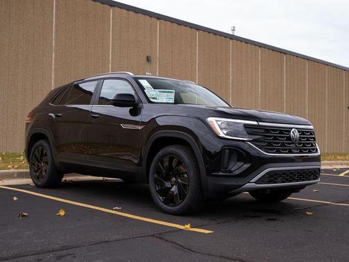 2026 Volkswagen Atlas Cross Sport 2.0T SE w/Technology 4MOTION