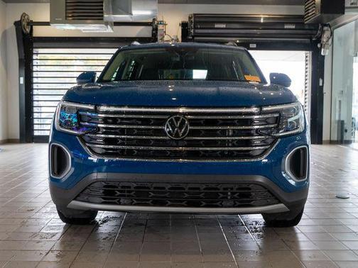 2025 Volkswagen Atlas 2.0T SE