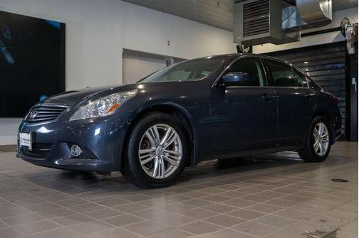 2013 INFINITI G37x Base