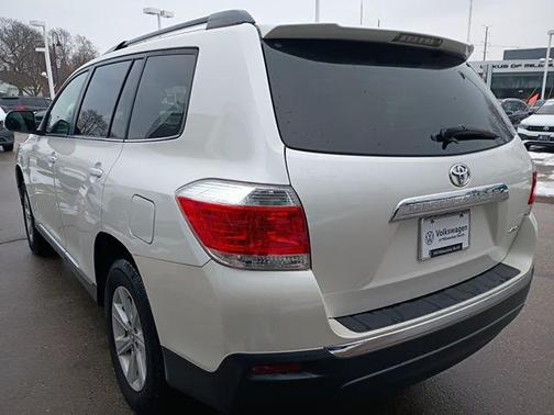 2013 Toyota Highlander SE