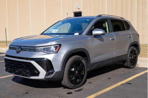 2025 Volkswagen Taos 1.5T SEL