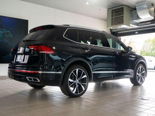 2024 Volkswagen Tiguan 2.0T SEL R-Line 4MOTION