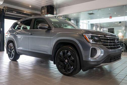 2024 Volkswagen Atlas 2.0T SE w/Technology 4MOTION