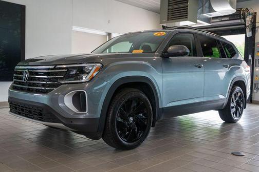 2024 Volkswagen Atlas 2.0T SE w/Technology 4MOTION