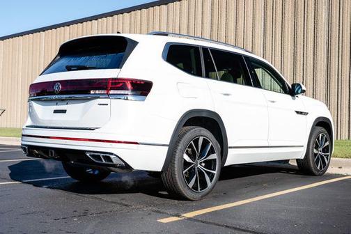 2026 Volkswagen Atlas 2.0T SEL Premium R-Line 4MOTION