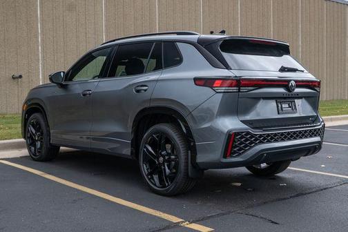 2026 Volkswagen Tiguan 2.0T SE R-Line Black 4MOTION