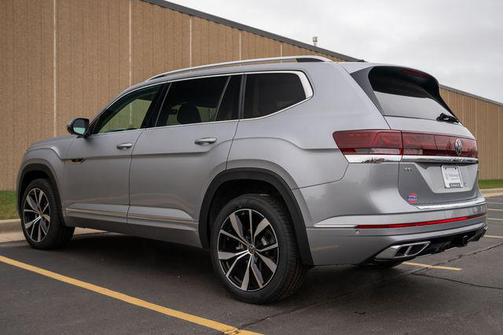 2025 Volkswagen Atlas 2.0T SEL Premium R-Line 4MOTION