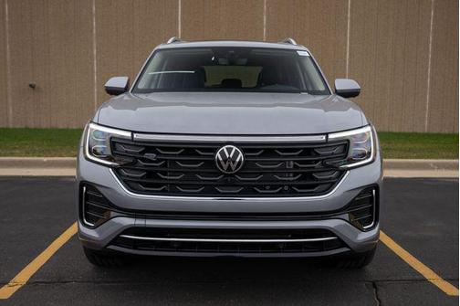 2025 Volkswagen Atlas 2.0T SEL Premium R-Line 4MOTION