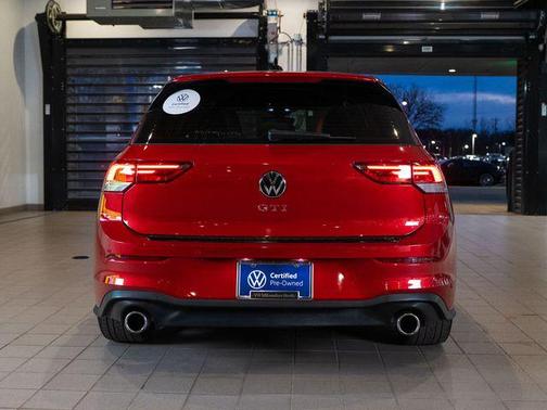 2024 Volkswagen Golf GTI 2.0T SE DSG