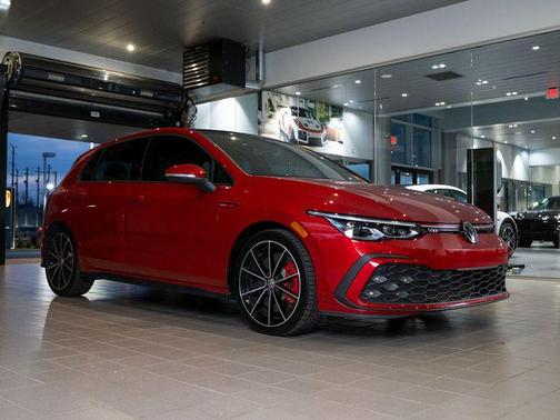 2024 Volkswagen Golf GTI 2.0T SE DSG