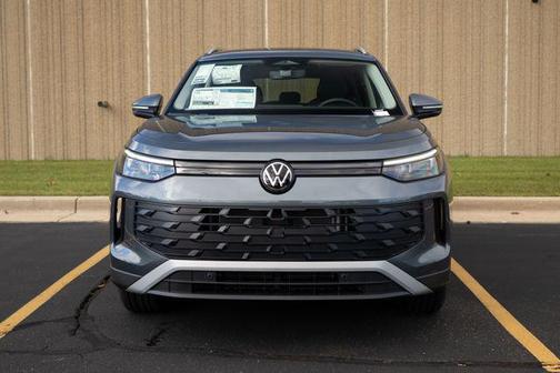 2025 Volkswagen Tiguan 2.0T SE 4MOTION