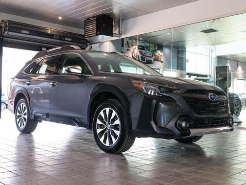 Magnetite Gray Metallic 2024 Subaru Outback Touring XT