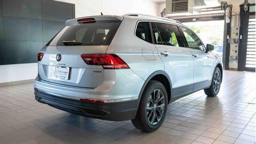 2024 Volkswagen Tiguan 2.0T SE 4MOTION