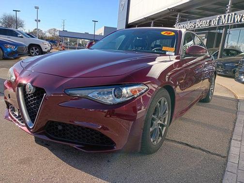 2018 Alfa Romeo Giulia Base