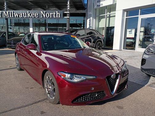 2018 Alfa Romeo Giulia Base