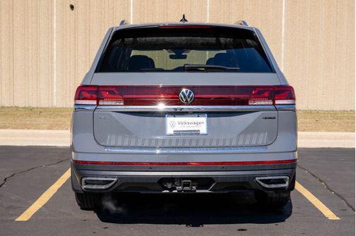 2025 Volkswagen Atlas 2.0T SEL
