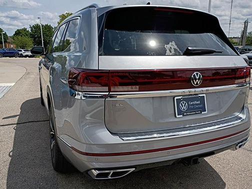Silver Mist Metallic 2024 Volkswagen Atlas 2.0T SEL Premium R-Line 4MOTION