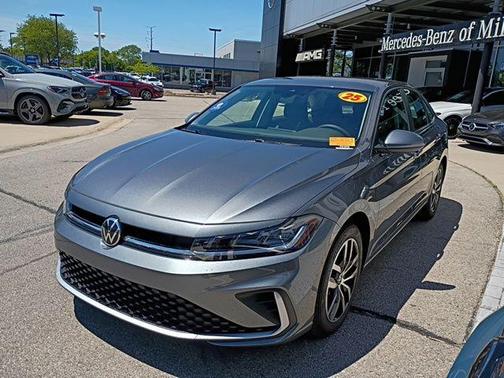 Gray 2025 Volkswagen Jetta 1.5T SE