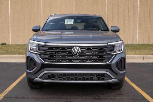 2025 Volkswagen Atlas Cross Sport 2.0T SE w/Technology 4MOTION