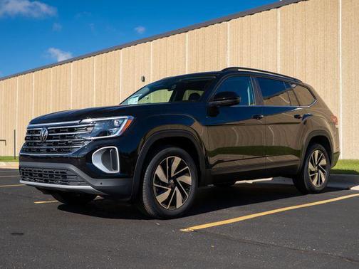 2026 Volkswagen Atlas 2.0T SE w/Technology 4MOTION