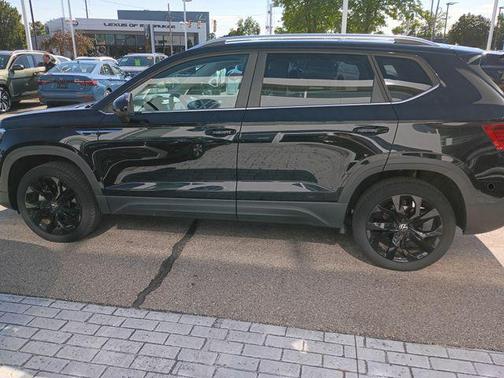 2022 Volkswagen Taos 1.5T SE