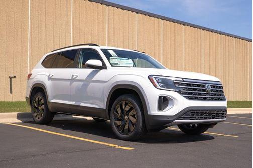 2025 Volkswagen Atlas 2.0T SE w/Technology 4MOTION