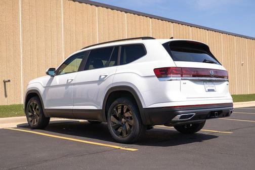 2025 Volkswagen Atlas 2.0T SE w/Technology 4MOTION