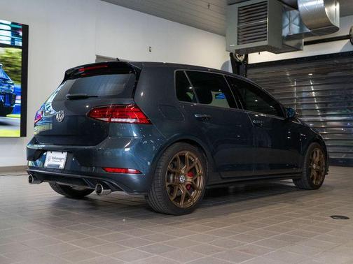 2018 Volkswagen Golf GTI 2.0T S 4-Door