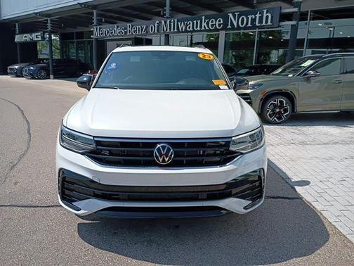Opal White Pearl 2023 Volkswagen Tiguan 2.0T SE R-Line Black 4MOTION