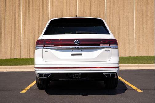 2025 Volkswagen Atlas 2.0T SEL Premium R-Line 4MOTION