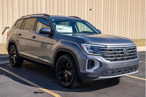 2025 Volkswagen Atlas 2.0T SE w/Technology 4MOTION