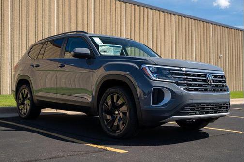 2026 Volkswagen Atlas 2.0T SE w/Technology 4MOTION