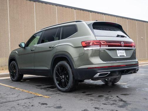 2026 Volkswagen Atlas 2.0T SE w/Technology 4MOTION