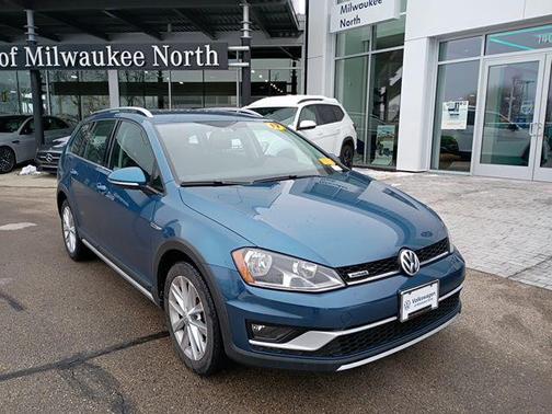 2017 Volkswagen Golf Alltrack TSI S