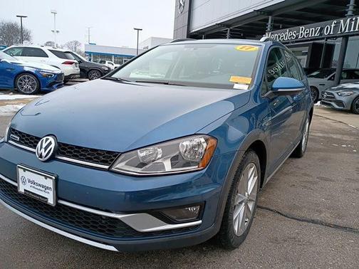 2017 Volkswagen Golf Alltrack TSI S