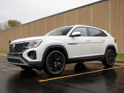 2026 Volkswagen Atlas Cross Sport 2.0T SE w/Technology 4MOTION